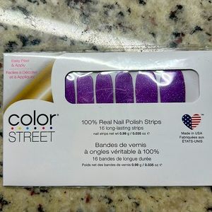 Color Street 1 in 4 - 100%Real Nail Polish